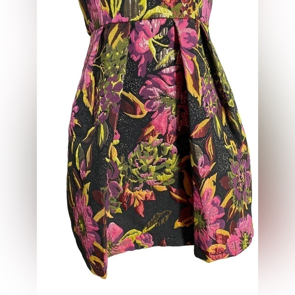 Gianni Bini Brocade floral and metallic dress - Picture 4 of 15